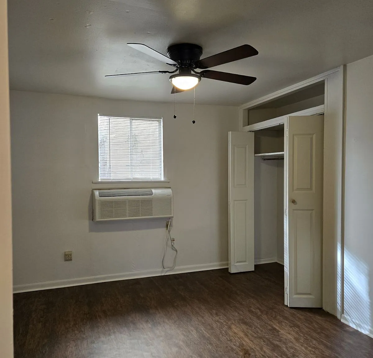 2840 Saint Charles Ave — Photo 3