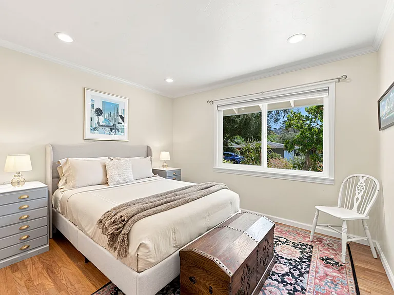 2866 Foothill Rd — Photo 15
