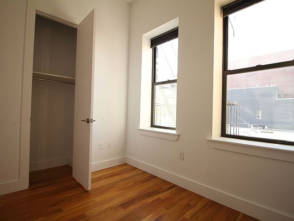 5th image of 164 Throop Ave APT 3B