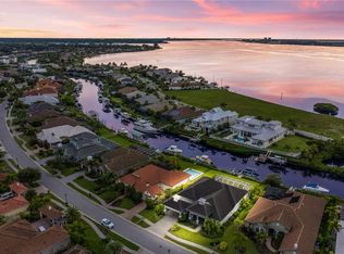 584 Fore Dr, Bradenton, FL 34208