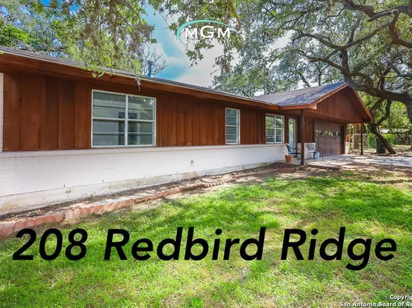 208 Redbird Ridge, Beeville 78102