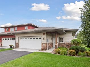 1222 Vernon Dr, Carver, MN 55315