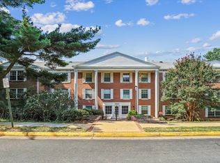7621 Tremayne Pl APT 111, Mc Lean, VA 22102