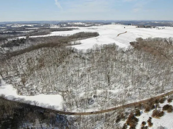 0000 Vineyard Road, Prairie Du Chien, WI 53821