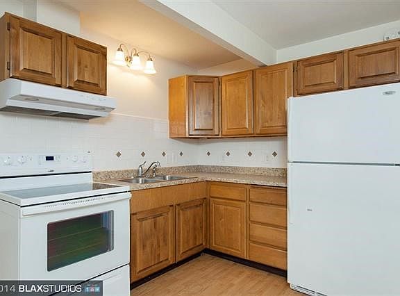 3rd image of 272 Narrow View Ln