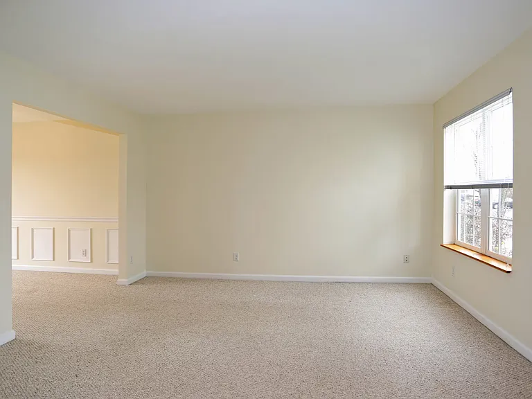 Bottchers Landing Apartments — Photo 9