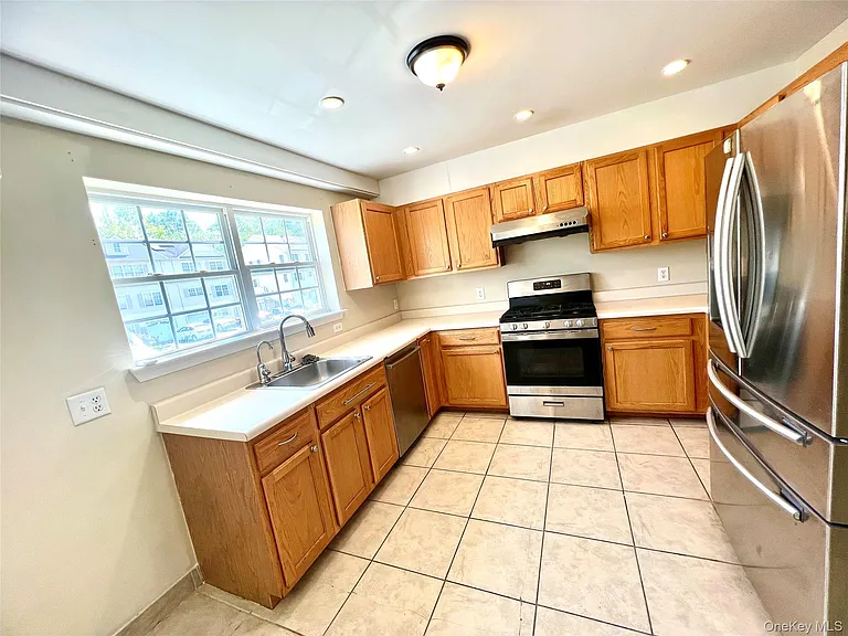 60 Peach Pl — Photo 13