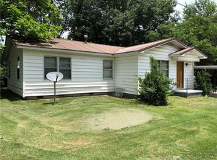 303 Choctaw St, Bokoshe, OK 74930