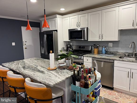 2nd image of 4120 Mangalore Dr APT 403