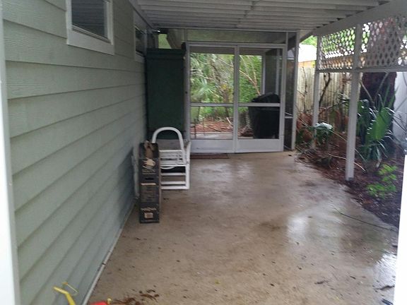 4th image of 1745 Bradshaw Ln N