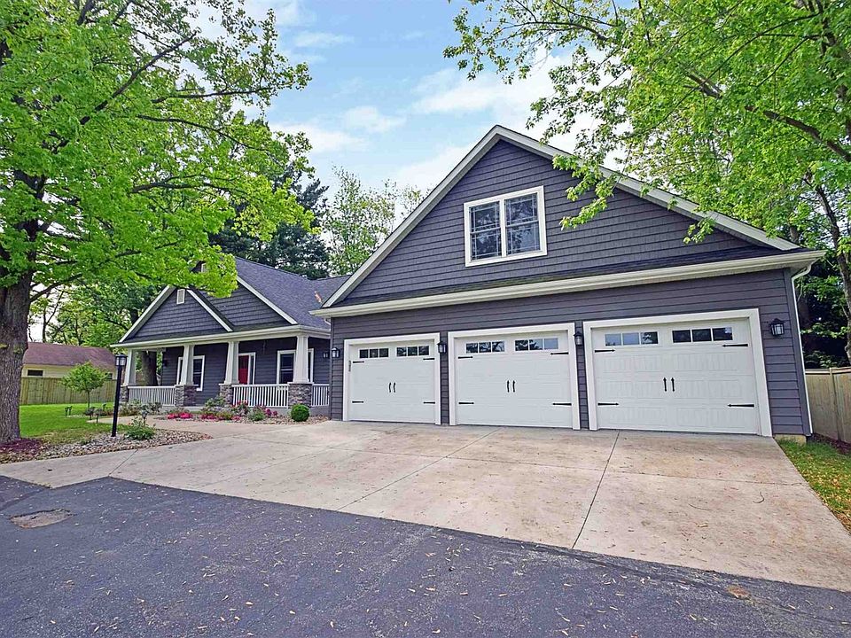 1st image of 1409 W Vistula St