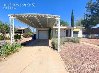 1012 Jackson St SE, Albuquerque, NM 87108