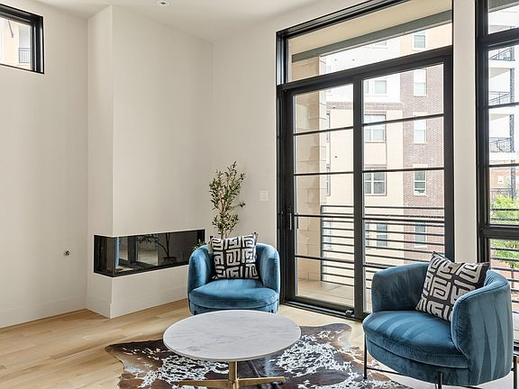 2nd image of 1325 N Dewey Ave #1325