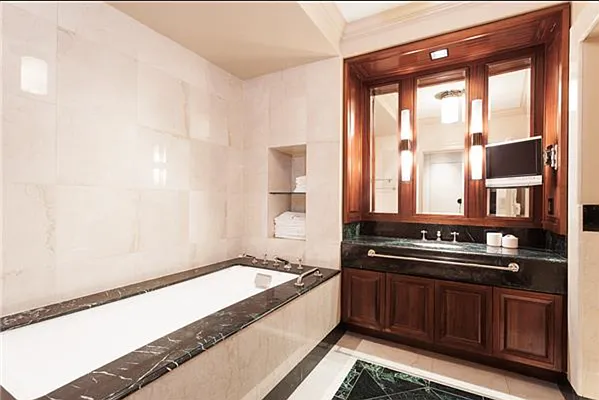 Rented by AA Management | media 48