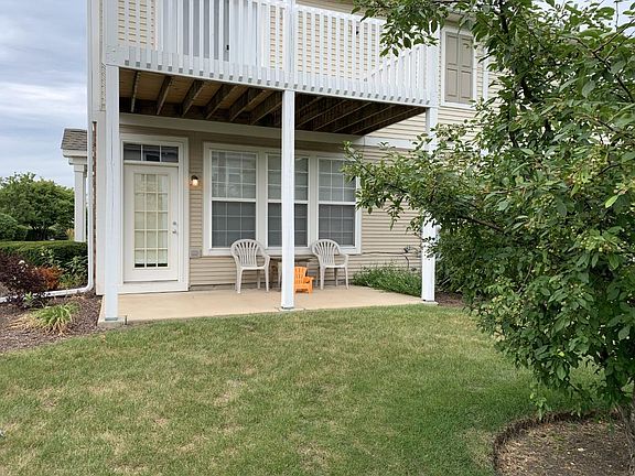 3rd image of 1561 Millbrook Dr
