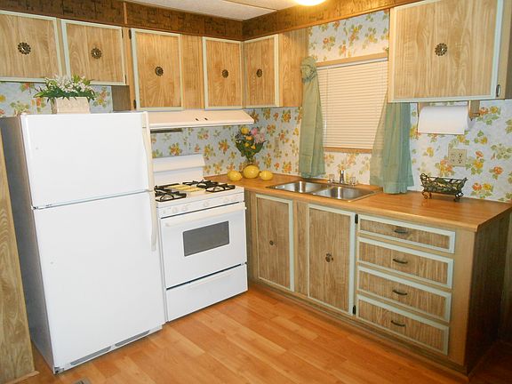 3rd image of 211 N Citrus Escondido Ca. 92027 #14