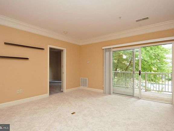 4th image of 11301 Westbrook Mill Ln Suite 203