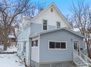 701 E 11th St, Duluth, MN 55805