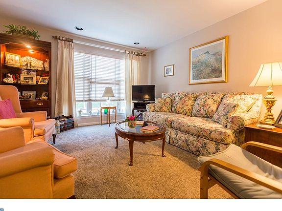 4th image of 209 Driftwood Ln