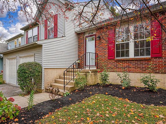 5th image of 1524 Autumn Village Dr