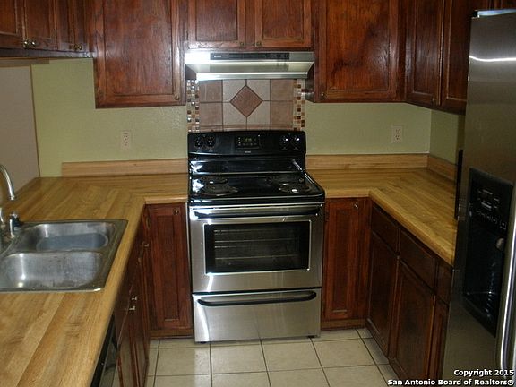 4th image of 13122 Maple Park Dr