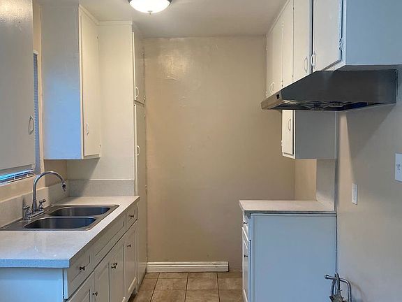 5th image of 214 N Moore Ave APT 3
