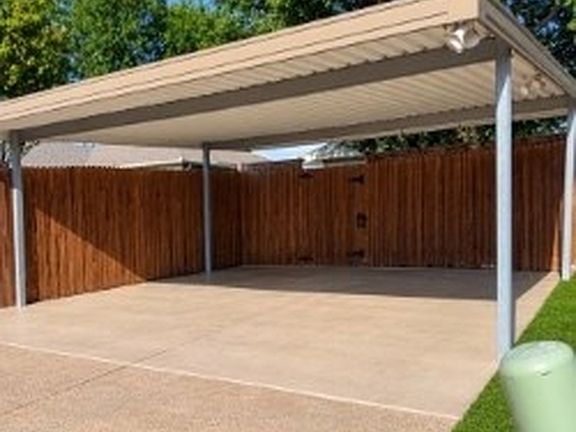 3rd image of 5826 Timbercrest Dr