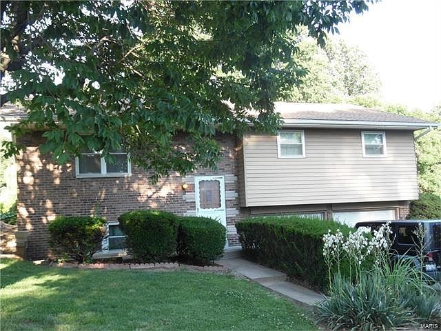 1st image of 1002 Lincoln Dr