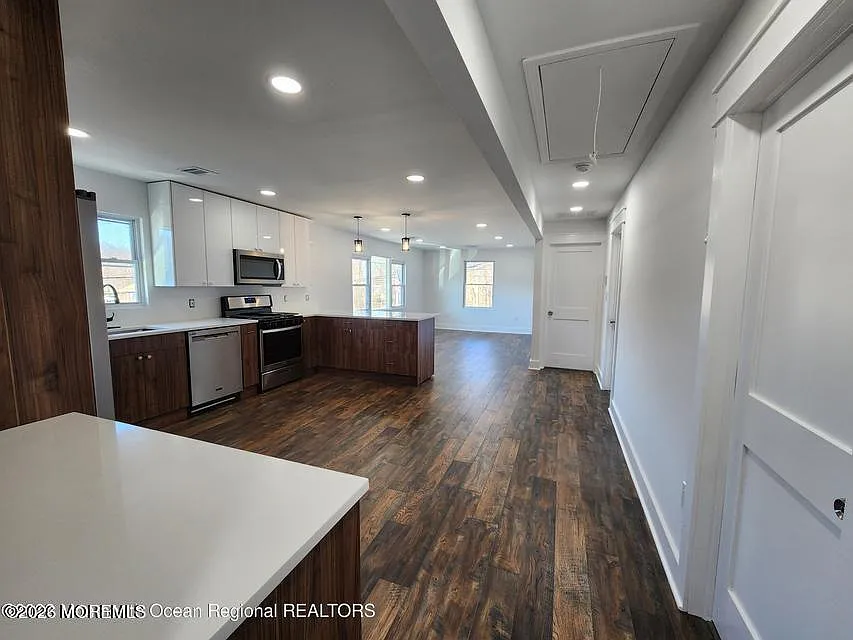 105 Summit Ave