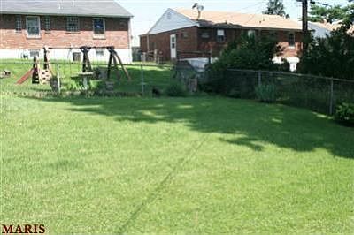 3rd image of 9219 Riverwood Dr