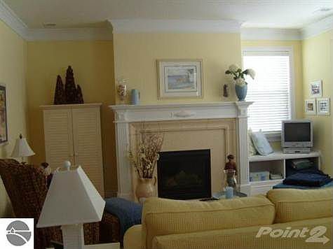 3rd image of 3233 Wexford Dr