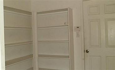 5th image of 1586 Sandhurst Dr