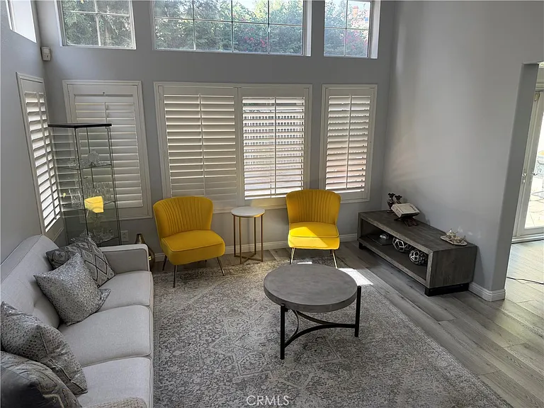 5540 Patricia Way — Photo 6