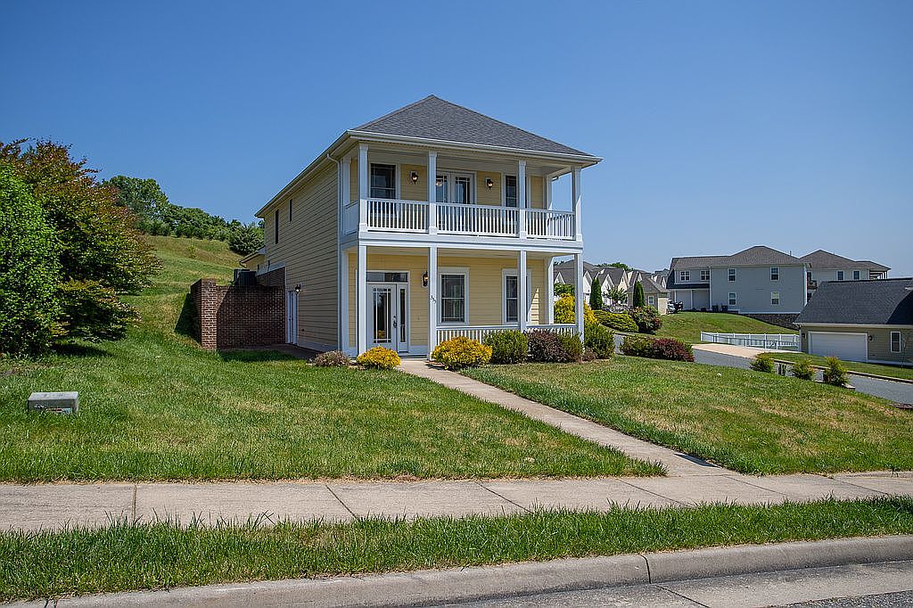 355 Windsor Dr, Fishersville, VA 22939 Zillow