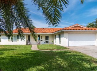 2094 Carolina Ave NE, Saint Petersburg, FL 33703