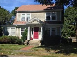 36 Pilgrim Rd, Marblehead, MA 01945