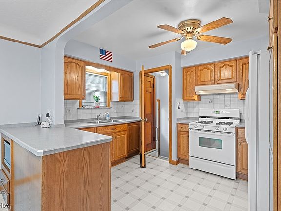 5th image of 8010 Whittington Dr
