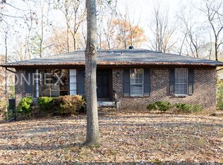 137 4th Ct, Pleasant Grove, AL 35127