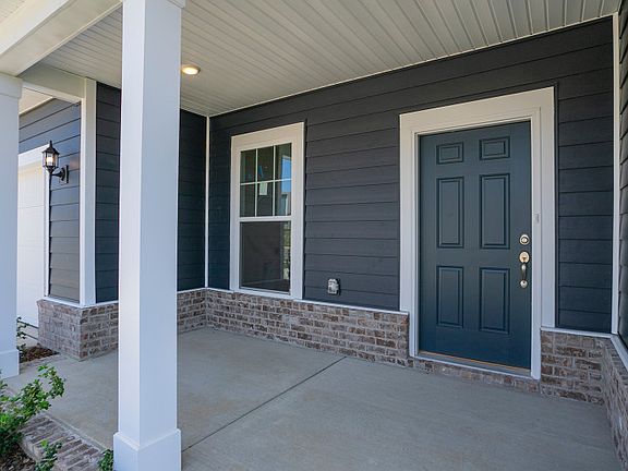 Homesite 628 Front Porch