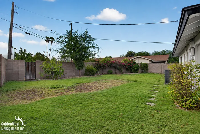 6627 N 16th Dr — Photo 24