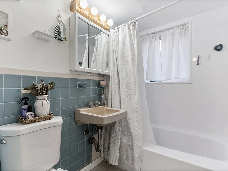 16 Bryon Rd #2 — Photo 8