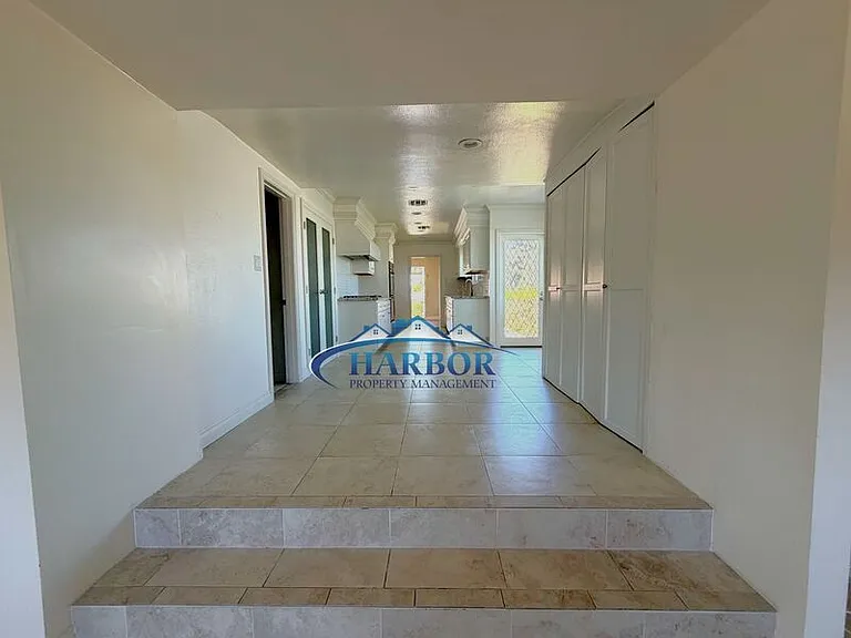 1630 Miracosta St — Photo 16