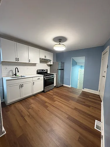 4024 Cambridge St #1 Photo 1