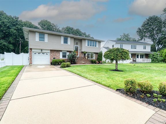 2nd image of 1352 Estelle Court