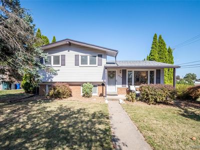 908 W Elmwood Ave, Clawson, MI, 48017