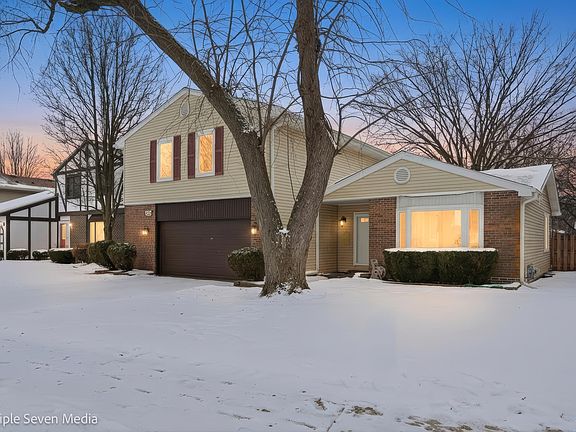 2nd image of 454 Stone Pl