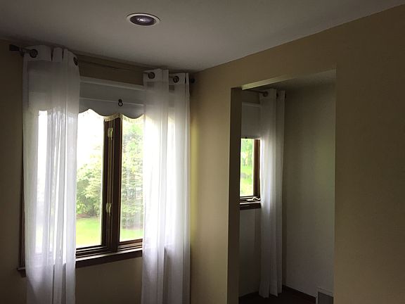 Bedroom 1 (Master)
