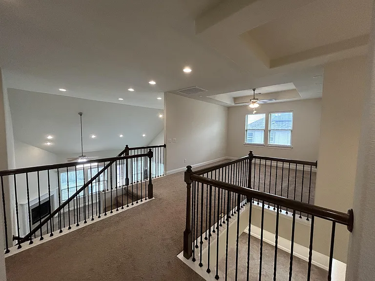 3005 Zelma Dr — Photo 5