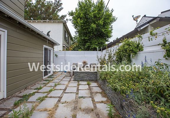 4th image of 4413 Bellingham Ave