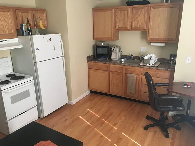 76 Union Street - E — Photo 3